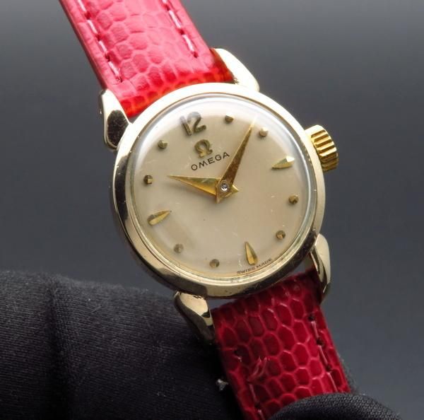 稼動品　アンティーク　オメガ　1960年代　レディース　　CAL244　手巻 稼動品 アンティーク オメガ 1960年代 レディース CAL244 手巻