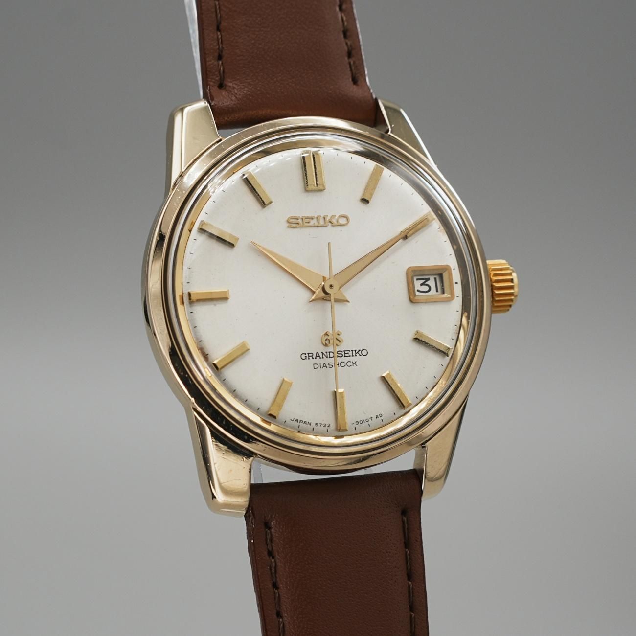 わいさん様用 ヨドバシ.com - ヤザワ Yazawa 集中スイッチ付 雷サージタップ 2