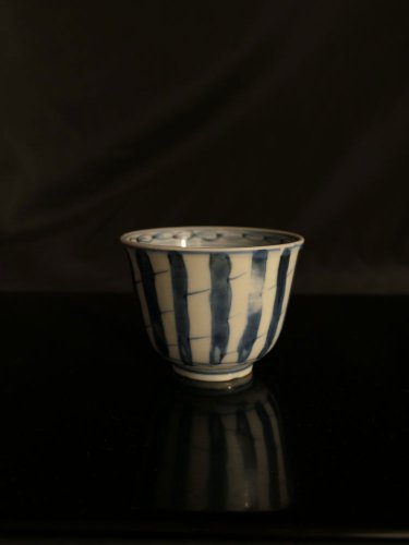 江戸時代末期頃・古伊万里・白磁・染付・網文・銀直し・盃 | Choco,Imari,porcelain,cir1860※※