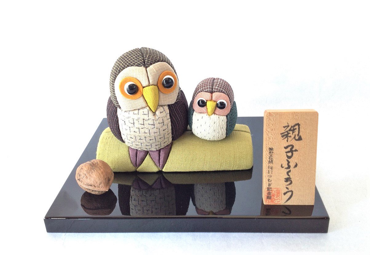 塩沢織木目込み人形 親子ふくろう 木 黄緑無地 織の文化館 塩沢つむぎ記念館 オンラインショップ 塩沢織木目込み人形 親子ふくろう 木 黄緑無地 織の文化館 塩沢つむぎ記念館 オンラインショップ