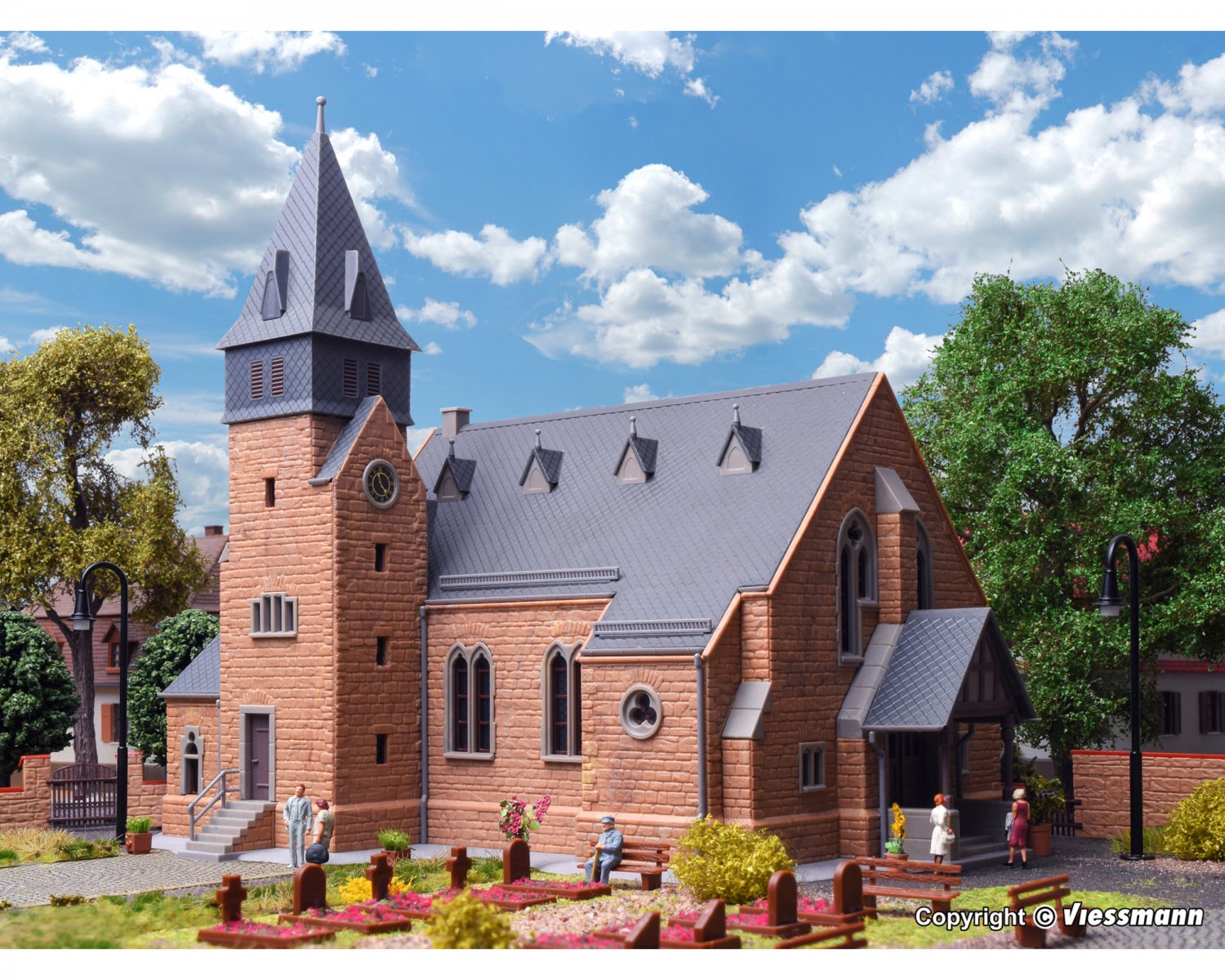 キブリ(Kibri) HO Church with wall 39766 | ミニチュア模型 24x16x22cm -  欧米型鉄道模型通販｜global-train｜グローバルトレイン｜外国型鉄道模型専門店｜欧州型鉄道模型｜アメリカ型鉄道模型｜HOゲージ通販｜Nゲージ通販｜Zゲージ通販  ｜Gゲージ通販｜Oゲージ通販 ...