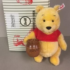 シュタイフ【steiff】くまのプーさん　Disney D23 Expo 2019　22cm EAN683671 - シュタイフ　 テディベア通販ショップ【シュタイフメイト】 取扱商品数2,000点以上！