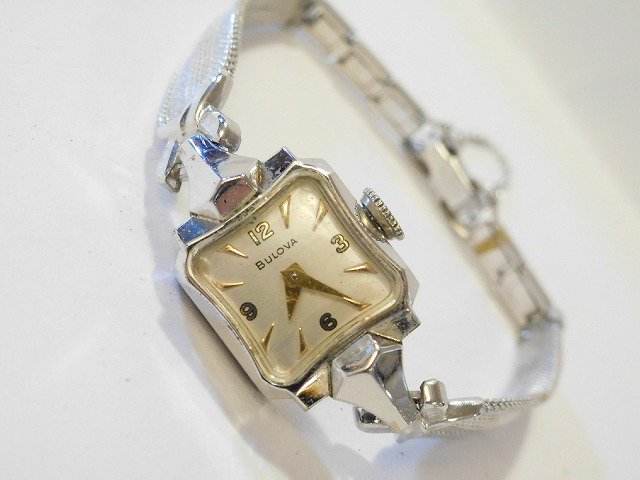 新品未使用 BLOVA ブローバ 65P110 レディース腕時計ダイヤルに8石のダイヤモンド