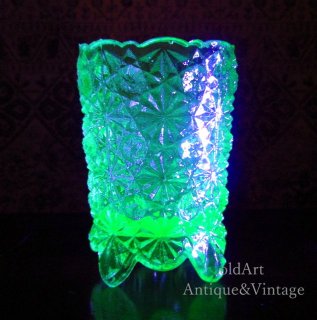 Uranium Glass - old Art Antique&Vintage