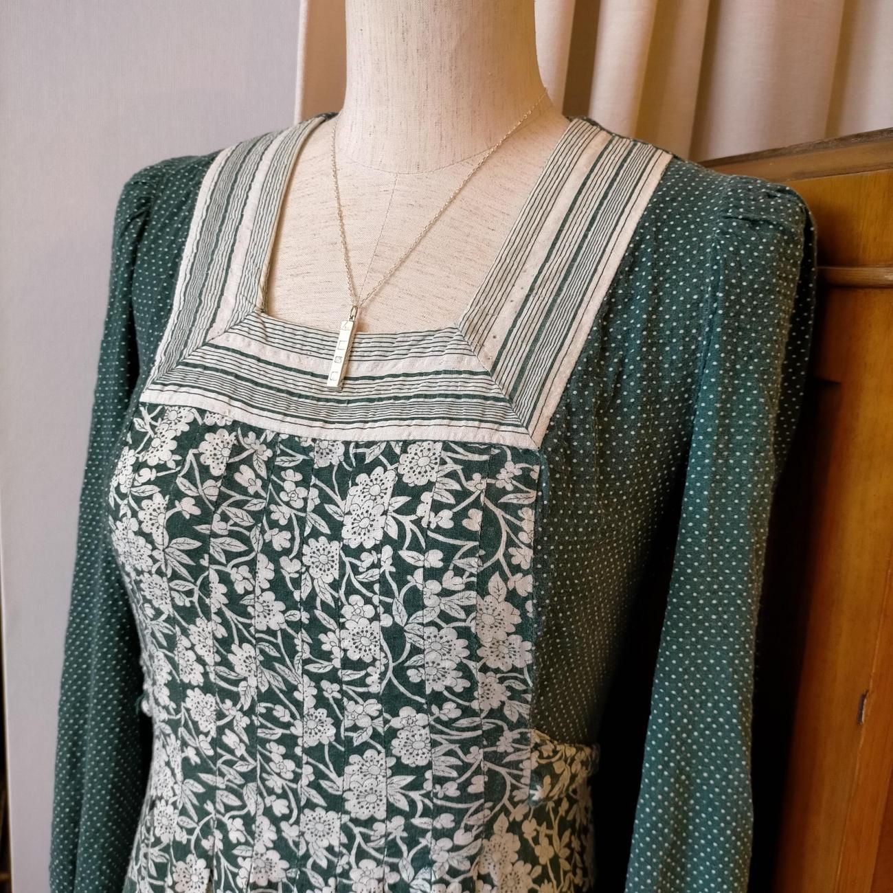 英国イギリス1977年製ヴィン