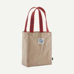 <img class='new_mark_img1' src='https://img.shop-pro.jp/img/new/icons14.gif' style='border:none;display:inline;margin:0px;padding:0px;width:auto;' />PATAGONIA(ѥ˥) Recycled Market Tote(ꥵޡåȥȡ) WPTN
(Water People Banner: Classic Tan)59250