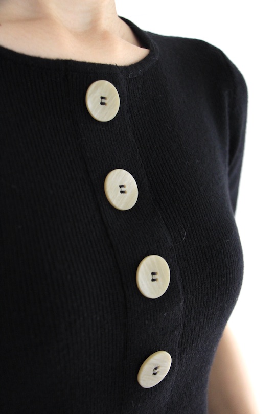 RITA ROW short length button black knit