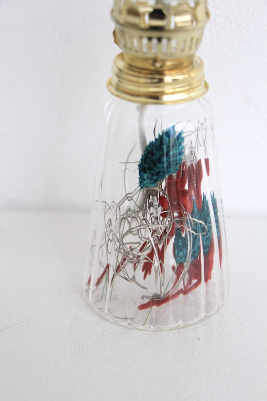 oil lamp ＝red × blue dry flower＝