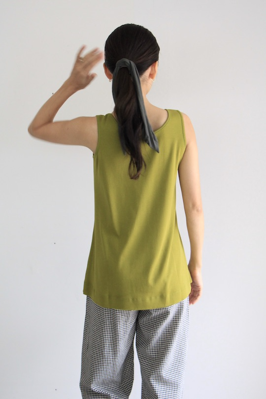 by basic cotton  sleevelss Tops Matcha