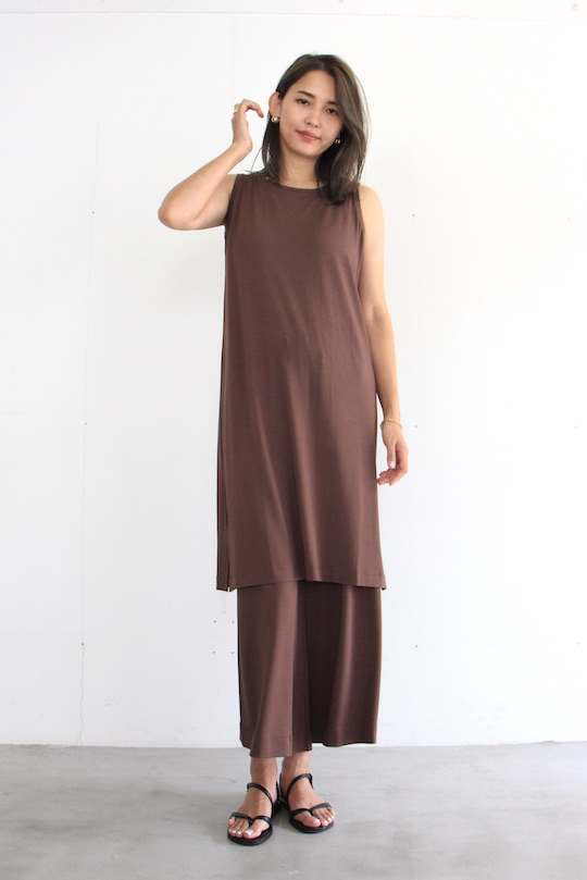 by basic sleeveless tops brown