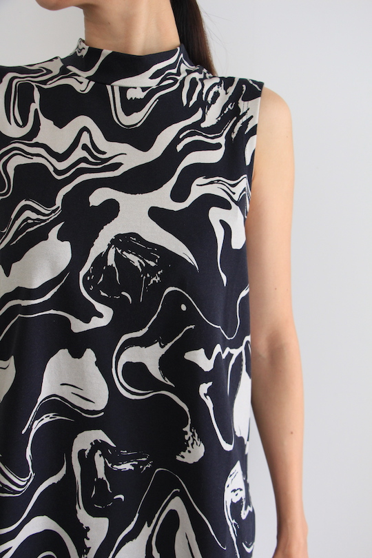 JAN 'N JUNE  Claire marble sleeveless TOPS