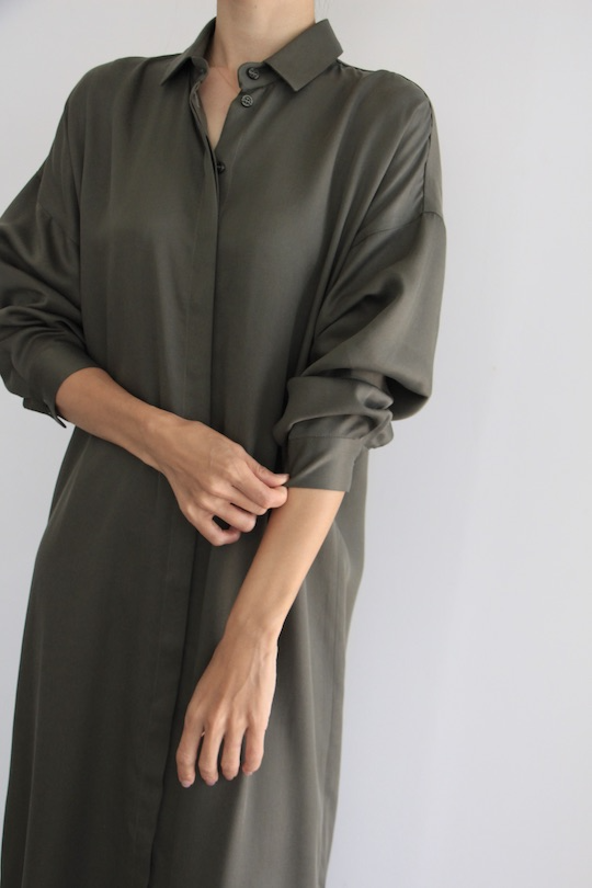 mila.vert tencel long shirt dress