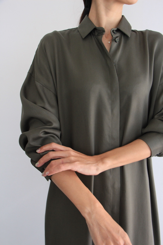 mila.vert tencel long shirt dress