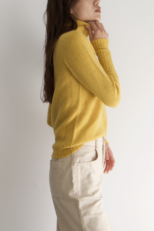 roberto collina yellow turtle knit