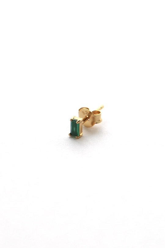 Carré Jewellery Confetti ear stud with Green Agate