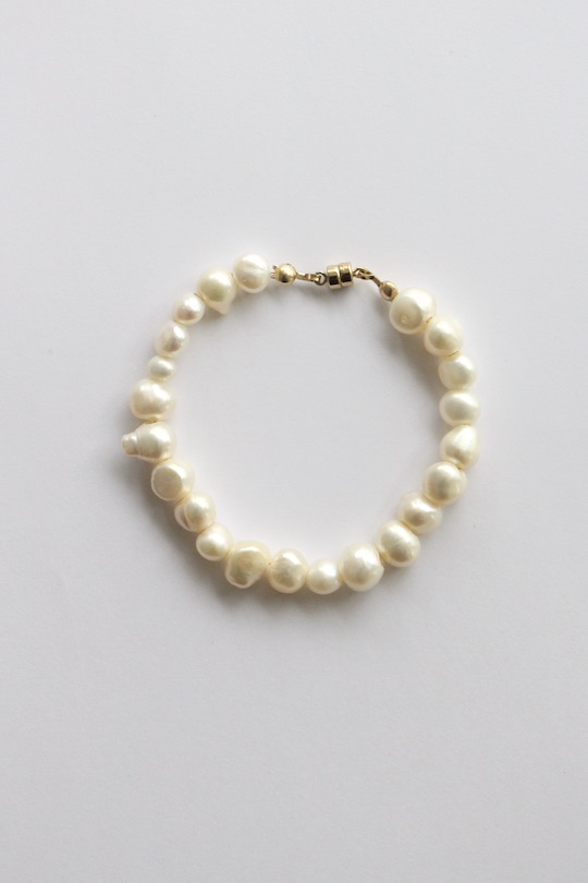 La VIOLA vintage pearl bracelet