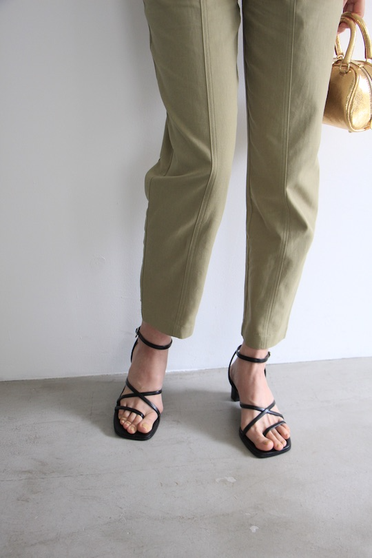 SUNCOO khaki tapered pants