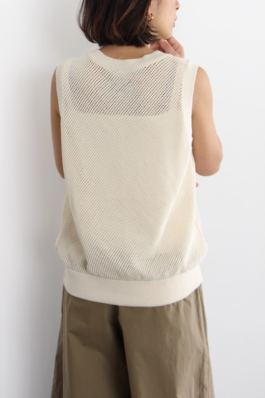 mila.vert knitted mesh sleeveless tops -white-