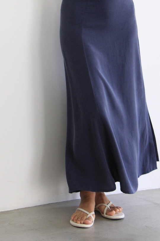 SUITE13LAB BORNEO SKIRT -NAVY-