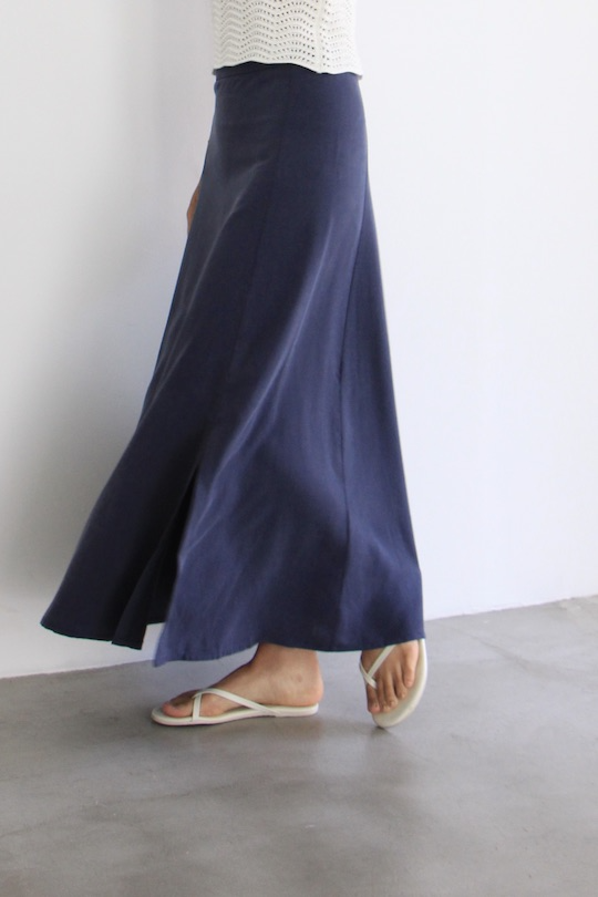 SUITE13LAB BORNEO SKIRT -NAVY-