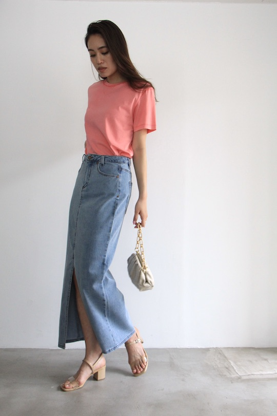 MY ESSENTIAL WARDROBE light blue slit denim SK