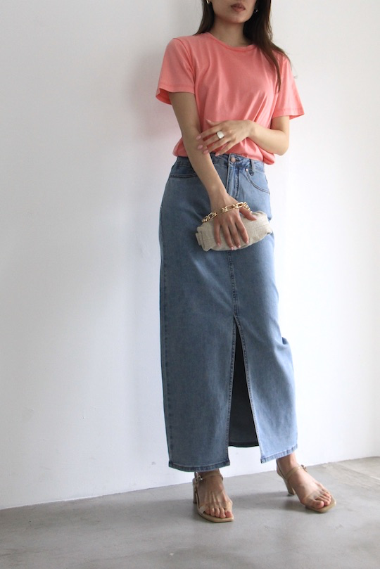 MY ESSENTIAL WARDROBE light blue slit denim SK