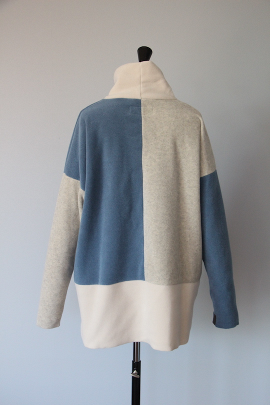 HENRITTEE STEFFENSEN block color fleece tops -blue-