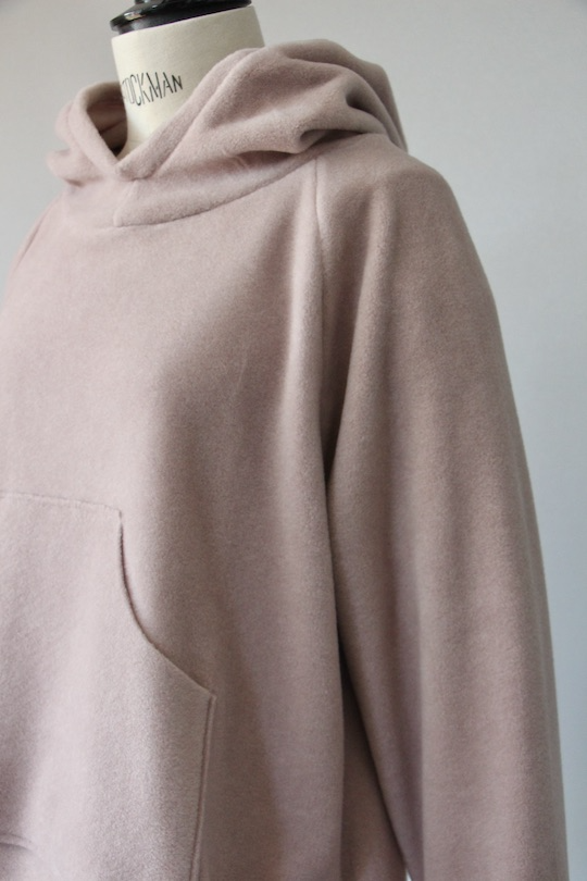 <img class='new_mark_img1' src='https://img.shop-pro.jp/img/new/icons54.gif' style='border:none;display:inline;margin:0px;padding:0px;width:auto;' />HENRITTEE STEFFENSEN fleece hoodie -pink-