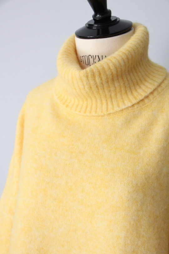 RITA ROW yellow turtle knit