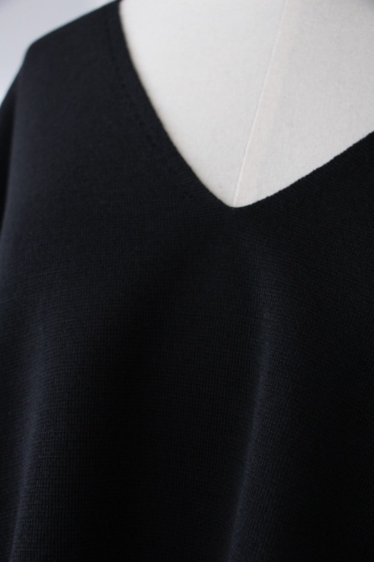 roberto collina merino wool V-neck knit -black-