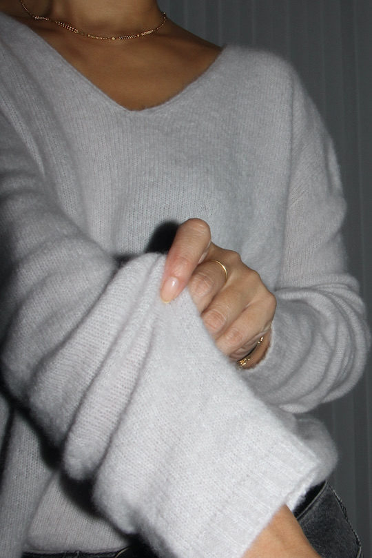 roberto collina CASHMERE AND SILK V-NECK