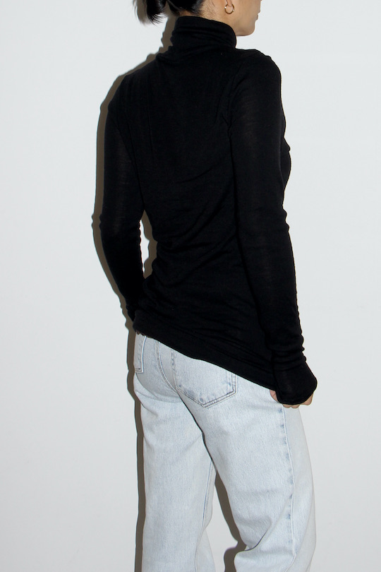 Seamless Basic LOLA BLACK