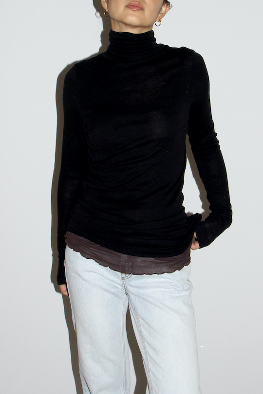 Seamless Basic LOLA BLACK