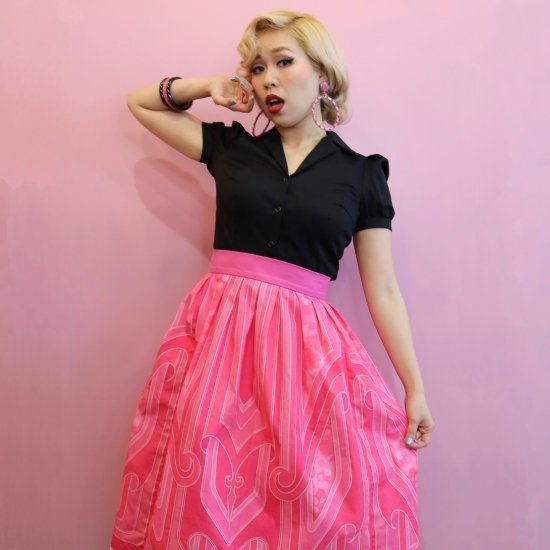 Psycho Apparel Kustom Paint Skirt in Pink