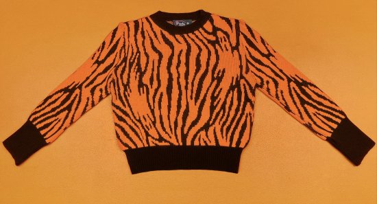 zeBOOra Sweater in Orange