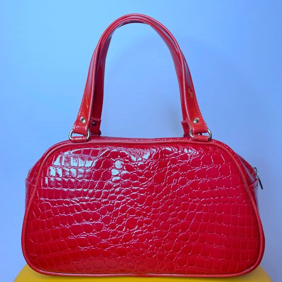 <img class='new_mark_img1' src='https://img.shop-pro.jp/img/new/icons24.gif' style='border:none;display:inline;margin:0px;padding:0px;width:auto;' />Psycho Apparel Kustom Bag Hand Bag type Crocodile Series in Diamond Red