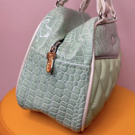 Psycho Apparel Kustom Bag Hand Bag type Crocodile Series in Diamond Mint