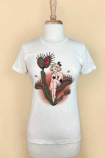 Mischief Made FEED ME FITTED TEE IN IVORY