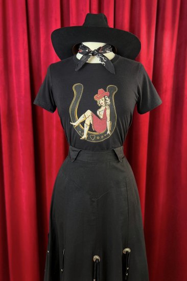 Mischief Made LADY LUCK FITTED TEE IN BLACK