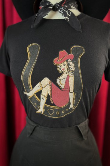 Mischief Made LADY LUCK FITTED TEE IN BLACK