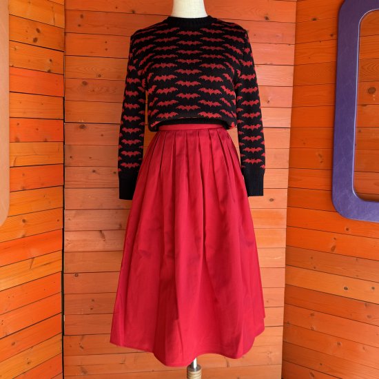 <img class='new_mark_img1' src='https://img.shop-pro.jp/img/new/icons1.gif' style='border:none;display:inline;margin:0px;padding:0px;width:auto;' />Psycho Apparel Judy Skirt in Red