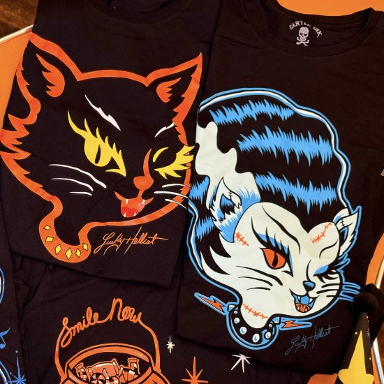 <img class='new_mark_img1' src='https://img.shop-pro.jp/img/new/icons15.gif' style='border:none;display:inline;margin:0px;padding:0px;width:auto;' />Lucky Hellcat Franken Kitten Women's T-Shirt