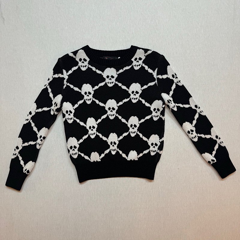 <img class='new_mark_img1' src='https://img.shop-pro.jp/img/new/icons15.gif' style='border:none;display:inline;margin:0px;padding:0px;width:auto;' />Psycho Apparel The Skull Sweater