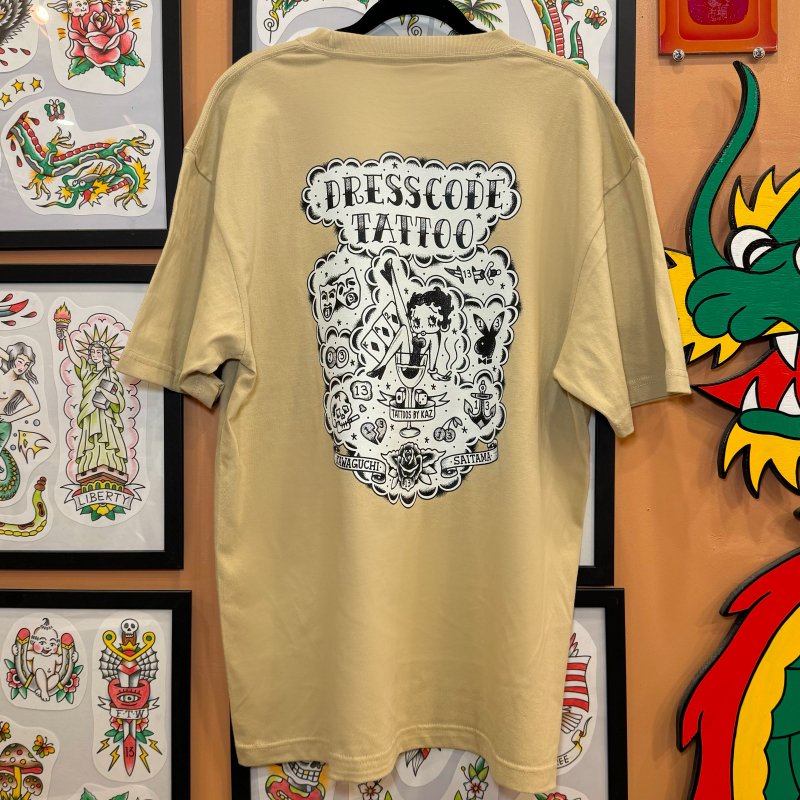 DRESSCODE TATTOO Classic T-shirts in Light Brown<img class='new_mark_img2' src='https://img.shop-pro.jp/img/new/icons15.gif' style='border:none;display:inline;margin:0px;padding:0px;width:auto;' />