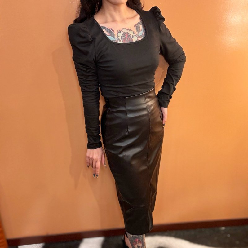 <img class='new_mark_img1' src='https://img.shop-pro.jp/img/new/icons15.gif' style='border:none;display:inline;margin:0px;padding:0px;width:auto;' />Psycho Apparel Divine Leather Skirt