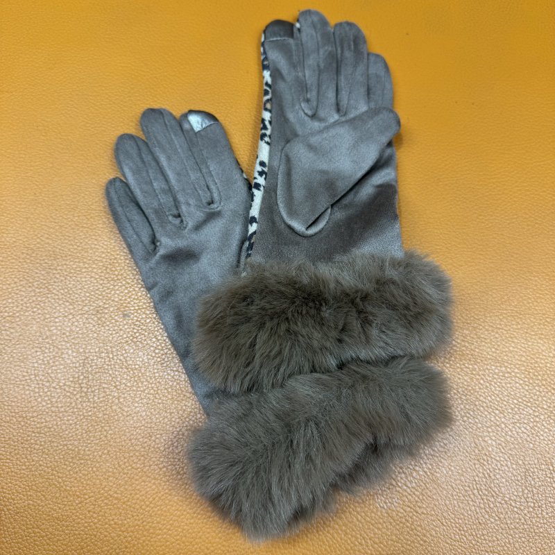 <img class='new_mark_img1' src='https://img.shop-pro.jp/img/new/icons15.gif' style='border:none;display:inline;margin:0px;padding:0px;width:auto;' />Leopard Fur gloves