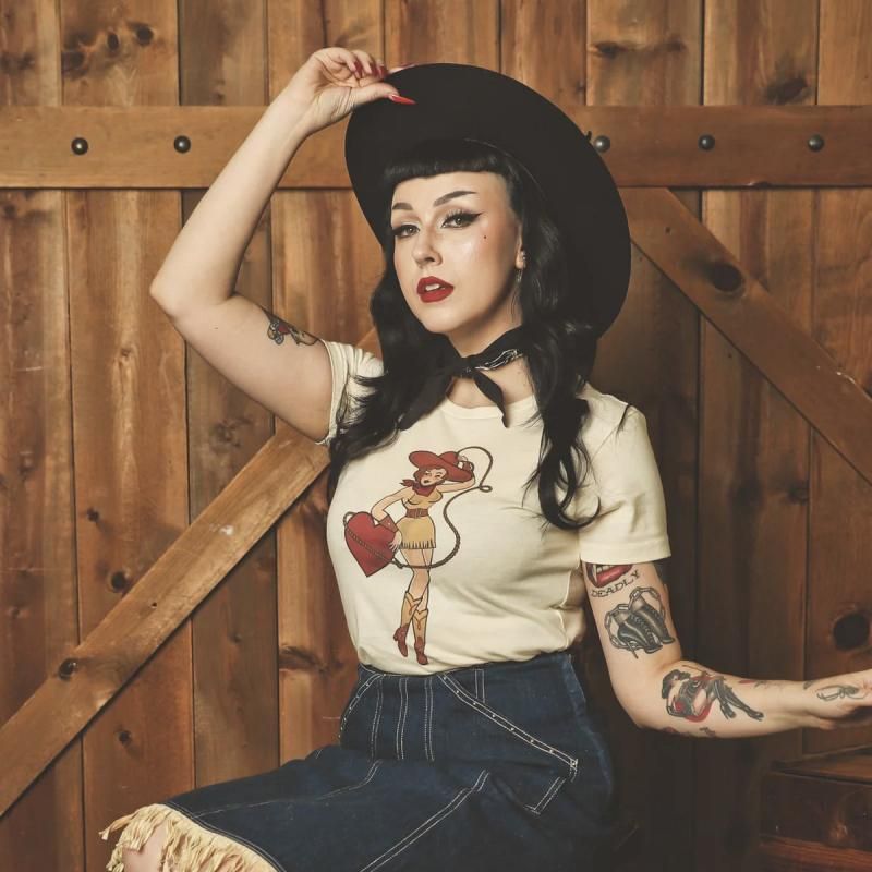 Mischief Made HEART BANDIT FITTED TEE IN IVORY