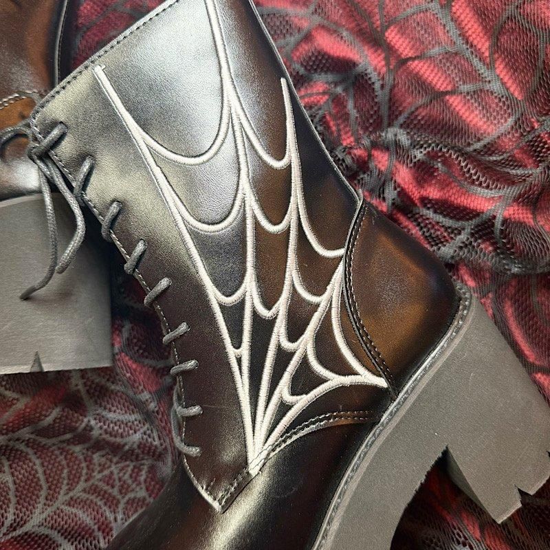 Spiderweb Boots