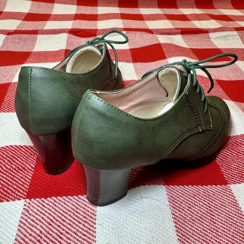 Vintage Lady Heels in Green