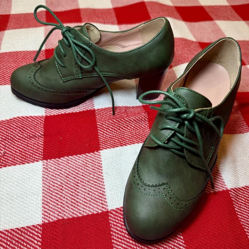 Vintage Lady Heels in Green